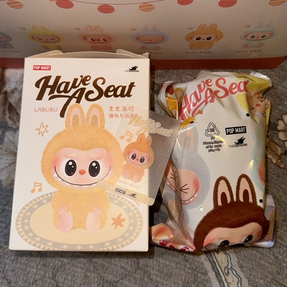 POP MART LABUBU ‘BABA’ - Picture 3 of 7